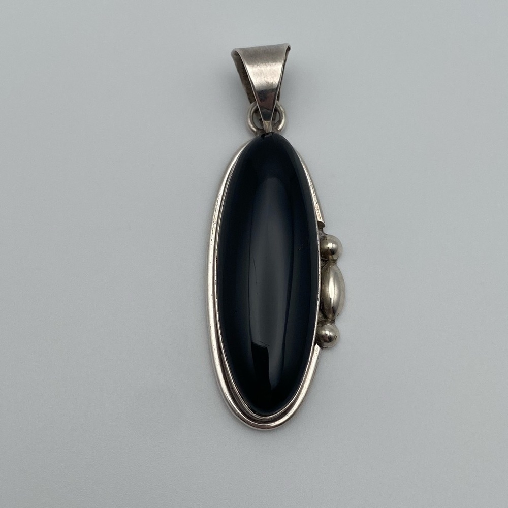 Sterling Silver 925 Long Black Onyx Oval Gemstone Pendant